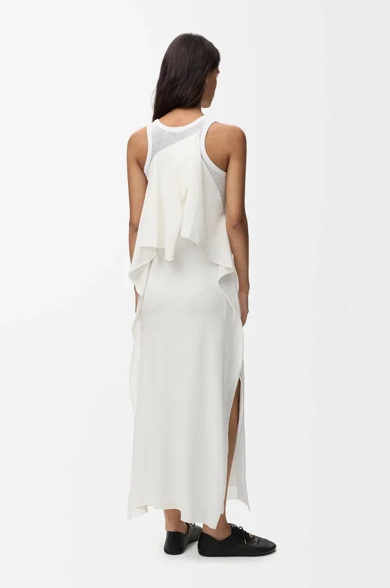 Kleid aus Viskosemischung Kleid aus Viskosemischung