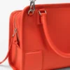 Kleine Amazona 180-Tasche aus weichem Kalbsleder Kleine Amazona 180-Tasche aus weichem Kalbsleder
