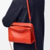 Kleine Amazona 180-Tasche aus weichem Kalbsleder Kleine Amazona 180-Tasche aus weichem Kalbsleder