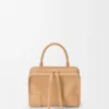 Kleine Amazona 180-Tasche aus weichem Kalbsleder Kleine Amazona 180-Tasche aus weichem Kalbsleder