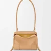 Kleine Amazona 180-Tasche aus weichem Kalbsleder Kleine Amazona 180-Tasche aus weichem Kalbsleder