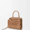 Kleine Amazona 180-Tasche aus weichem Kalbsleder Kleine Amazona 180-Tasche aus weichem Kalbsleder