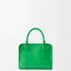 Kleine Amazona 180-Tasche aus weichem Kalbsleder Kleine Amazona 180-Tasche aus weichem Kalbsleder