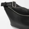 Kleine Cubi-Umhängetasche aus geschmeidigem, glattem Kalbsleder und Jacquard Kleine Cubi-Umhängetasche aus geschmeidigem, glattem Kalbsleder und Jacquard