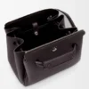 Kleine Madrid-Tasche aus geschmeidigem genarbtem Kalbsleder Kleine Madrid-Tasche aus geschmeidigem genarbtem Kalbsleder