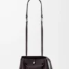 Kleine Madrid-Tasche aus geschmeidigem genarbtem Kalbsleder Kleine Madrid-Tasche aus geschmeidigem genarbtem Kalbsleder