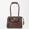 Kleine Madrid-Tasche aus geschmeidigem Kalbsleder Kleine Madrid-Tasche aus geschmeidigem Kalbsleder