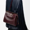Kleine Madrid-Tasche aus geschmeidigem Kalbsleder Kleine Madrid-Tasche aus geschmeidigem Kalbsleder
