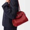 Kleine Madrid-Tasche aus geschmeidigem Kalbsleder Kleine Madrid-Tasche aus geschmeidigem Kalbsleder