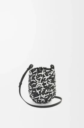 Kleine Nest Basket-Tasche aus Kalbsleder