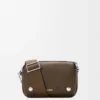 Kleine «Pebble»-Messenger-Tasche aus geschmeidigem, genarbtem Kalbsleder Kleine «Pebble»-Messenger-Tasche aus geschmeidigem, genarbtem Kalbsleder