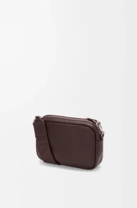 Kleine «Pebble»-Messenger-Tasche aus geschmeidigem, genarbtem Kalbsleder