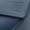 Kleine Puzzle Edge Gürteltasche aus klassischem Kalbsleder Kleine Puzzle Edge Gürteltasche aus klassischem Kalbsleder