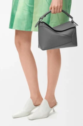 Kleine Puzzle Edge-Tasche aus klassischem Kalbsleder