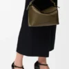 Kleine Puzzle Edge-Tasche aus klassischem Kalbsleder Kleine Puzzle Edge-Tasche aus klassischem Kalbsleder