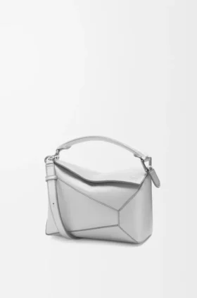 Kleine Puzzle Edge-Tasche aus laminiertem Lammleder