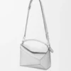 Kleine Puzzle Edge-Tasche aus laminiertem Lammleder Kleine Puzzle Edge-Tasche aus laminiertem Lammleder