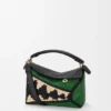 Kleine Puzzle Edge-Tasche aus Raffia und Kalbsleder Kleine Puzzle Edge-Tasche aus Raffia und Kalbsleder