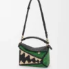 Kleine Puzzle Edge-Tasche aus Raffia und Kalbsleder Kleine Puzzle Edge-Tasche aus Raffia und Kalbsleder