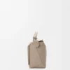 Kleine Puzzle Edge-Tasche aus weichem, genarbtem Kalbsleder Kleine Puzzle Edge-Tasche aus weichem, genarbtem Kalbsleder