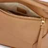 Kleine Puzzle Edge-Tasche aus weichem, genarbtem Kalbsleder Kleine Puzzle Edge-Tasche aus weichem, genarbtem Kalbsleder