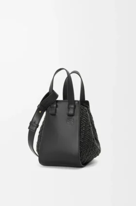 Kompakte Hammock-Tasche aus Kalbsleder
