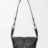 Kompakte «Hammock»-Tasche aus klassischem Kalbsleder Kompakte «Hammock»-Tasche aus klassischem Kalbsleder