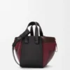 Kompakte Hammock-Tasche aus Nappa-Kalbsleder Kompakte Hammock-Tasche aus Nappa-Kalbsleder
