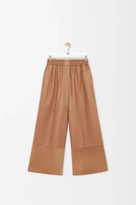Kurze Hose aus Nappa-Lammleder und Ziegenveloursleder Kurze Hose aus Nappa-Lammleder und Ziegenveloursleder