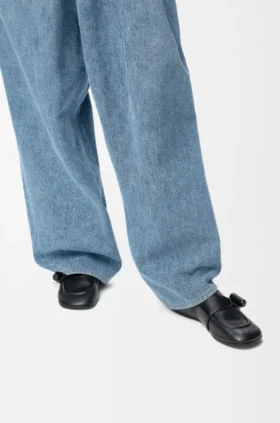 Loafer mit Toggle-Verschluss aus glänzendem, glattem Kalbsleder