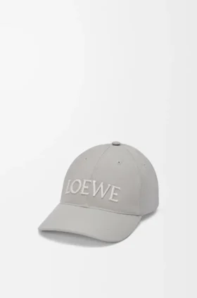 Loewe-Kappe aus Canvas Loewe-Kappe aus Canvas