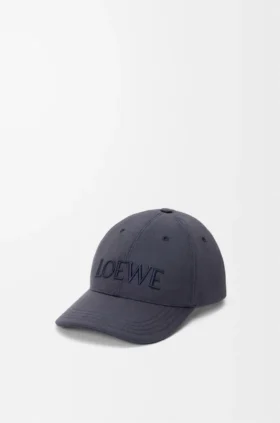 Loewe-Kappe aus Canvas Loewe-Kappe aus Canvas