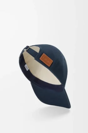 Loewe-Kappe aus Canvas Loewe-Kappe aus Canvas