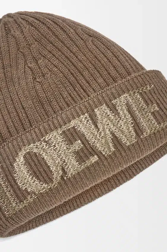 Loewe-Mütze aus Wolle Loewe-Mütze aus Wolle