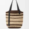 Loop Basket aus Raffia Loop Basket aus Raffia