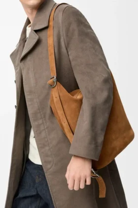 «Loop Bucket» aus Kalbsveloursleder