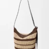 «Loop Bucket» aus Raffia «Loop Bucket» aus Raffia