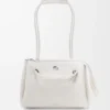Madrid-Tasche in mittlerer Grösse aus geschmeidigem genarbtem Kalbsleder Madrid-Tasche in mittlerer Grösse aus geschmeidigem genarbtem Kalbsleder