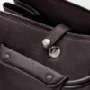 Madrid-Tasche in mittlerer Grösse aus geschmeidigem genarbtem Kalbsleder Madrid-Tasche in mittlerer Grösse aus geschmeidigem genarbtem Kalbsleder