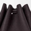 Madrid-Tasche in mittlerer Grösse aus geschmeidigem genarbtem Kalbsleder Madrid-Tasche in mittlerer Grösse aus geschmeidigem genarbtem Kalbsleder