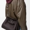 Madrid-Tasche in mittlerer Grösse aus geschmeidigem genarbtem Kalbsleder Madrid-Tasche in mittlerer Grösse aus geschmeidigem genarbtem Kalbsleder