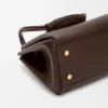 Madrid-Tasche in mittlerer Grösse aus geschmeidigem Kalbsleder Madrid-Tasche in mittlerer Grösse aus geschmeidigem Kalbsleder
