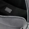 Militärrucksack aus weichem, genarbtem Kalbsleder Militärrucksack aus weichem, genarbtem Kalbsleder