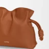 Mini-Flamenco-Clutch aus Nappa-Kalbsleder Mini-Flamenco-Clutch aus Nappa-Kalbsleder