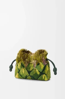 Mini-Flamenco-Clutch mit Perlenverzierung Mini-Flamenco-Clutch mit Perlenverzierung