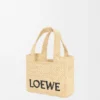 Mini-Font Tote mit loewe-Schriftzug aus Raffia