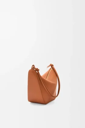 Mini Hammock Hobo aus klassischem Kalbsleder