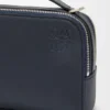 Mini-Kamera-Umhängetasche aus weichem, genarbtem Kalbsleder