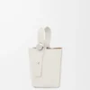 Mini-Pebble-Beuteltasche aus weichem, genarbtem Kalbsleder Mini-Pebble-Beuteltasche aus weichem, genarbtem Kalbsleder