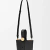 Mini Pebble Bucket aus glattem Kalbsleder Mini Pebble Bucket aus glattem Kalbsleder